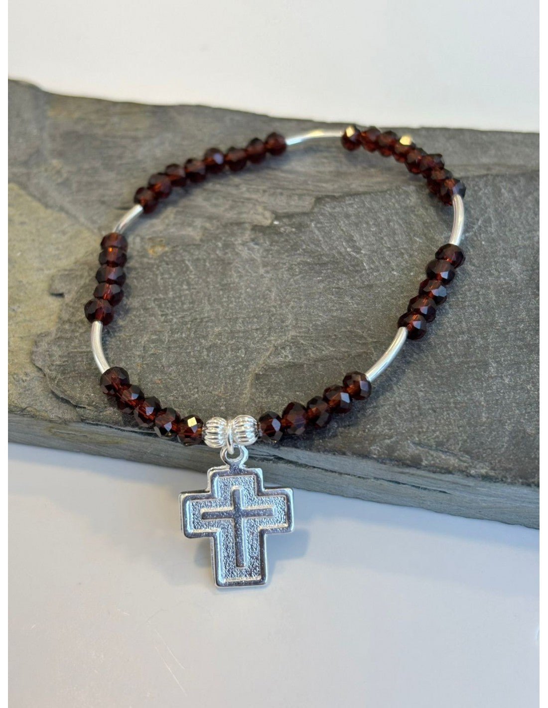 PULSERA BAÑADA EN PLATA CRISTALES CAFE - Mi tienda en línea